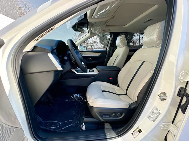 Used 2025 MAZDA CX-90 Plug-In Hybrid w/ Preferred image 22