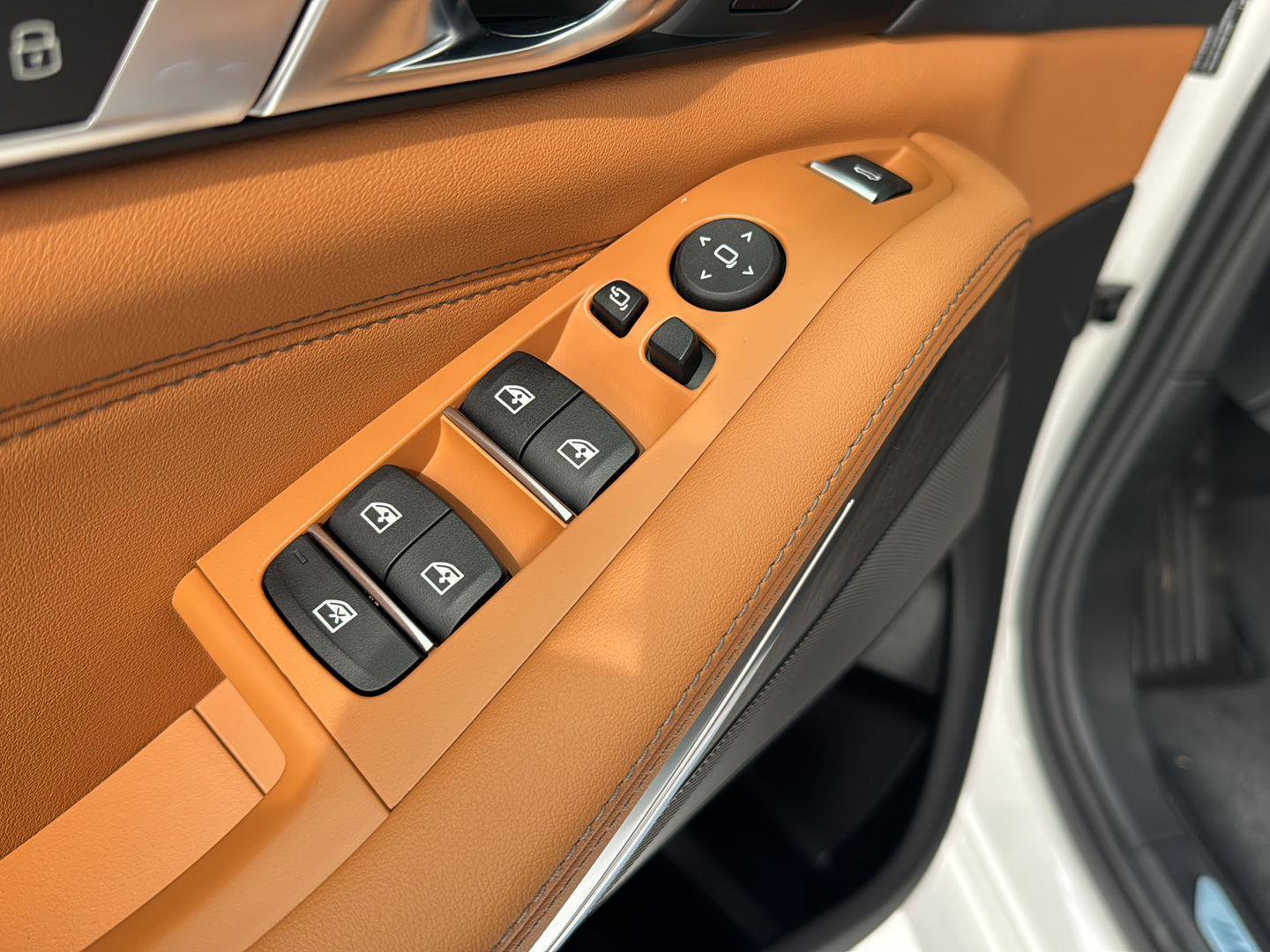 New 2026 BMW X5 sDrive40i image 28