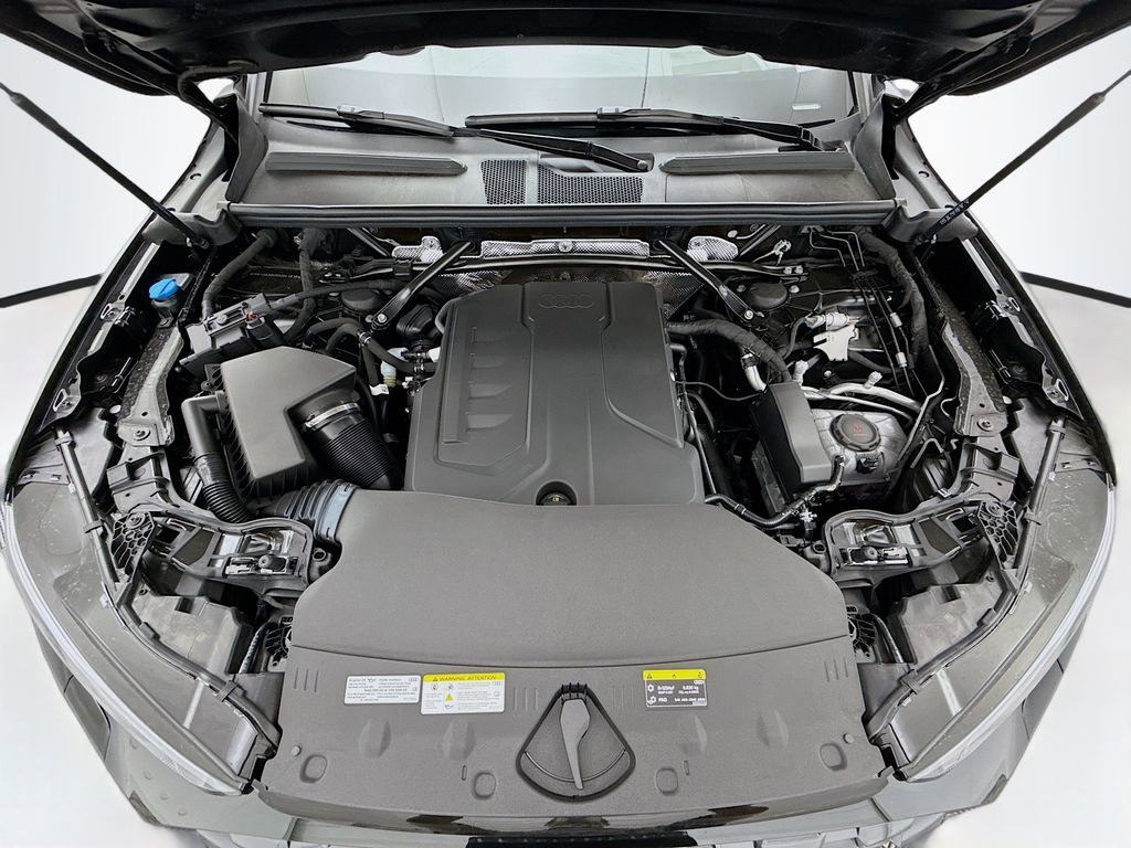 Used 2025 Audi Q5 Premium Plus w/ Premium Plus image 30