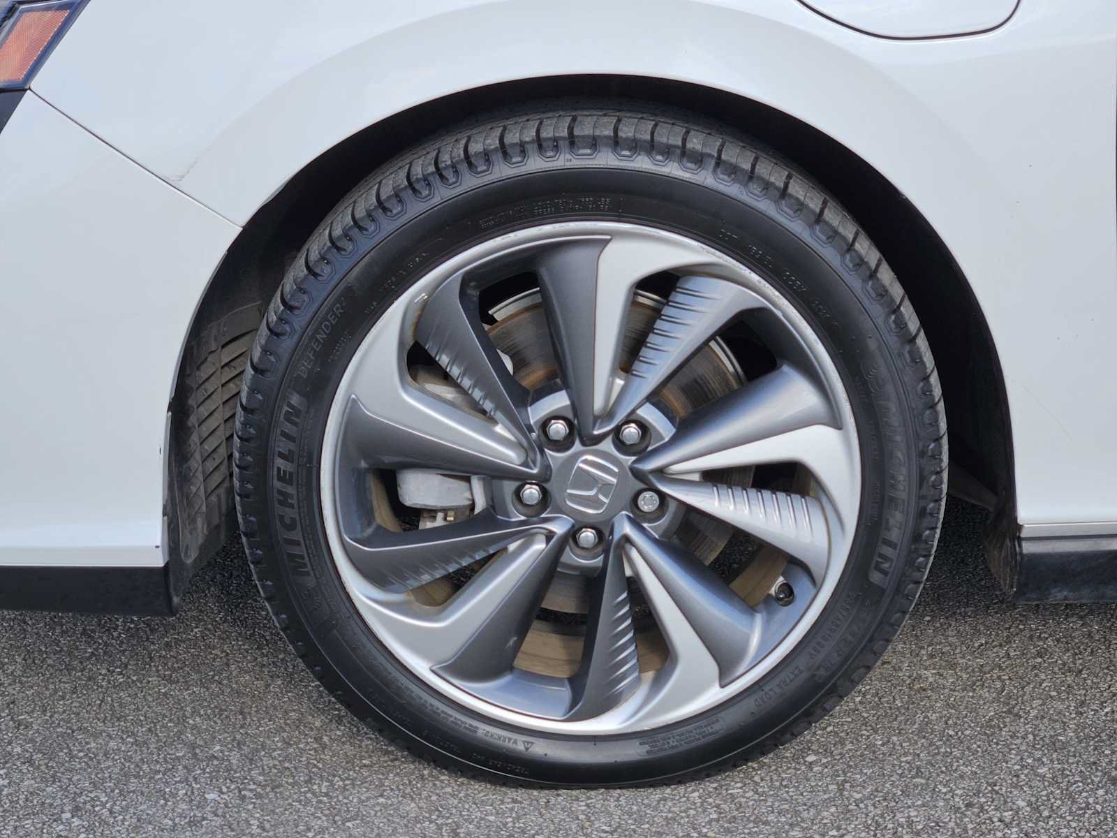Certified 2018 Honda Clarity Touring image 9