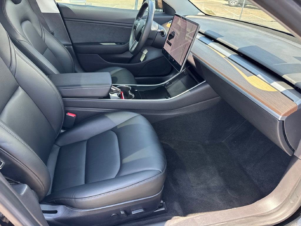 Used 2019 Tesla Model 3 Standard Range Plus RWD image 13