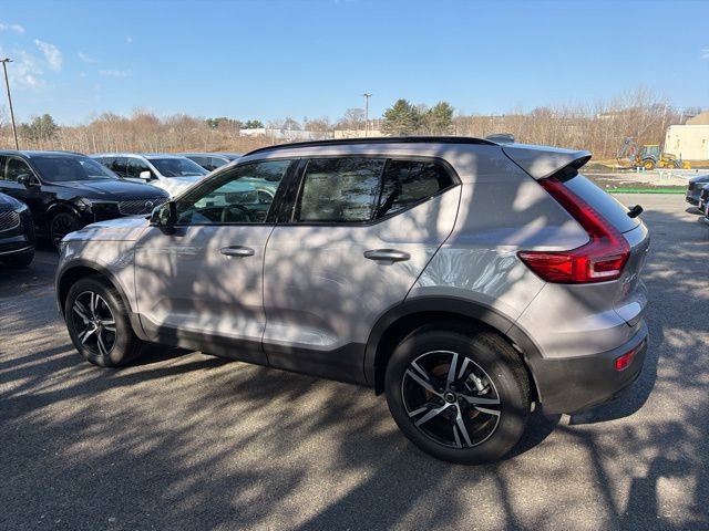 New 2026 Volvo XC40 B5 Core w/ Protection Package Premier image 6