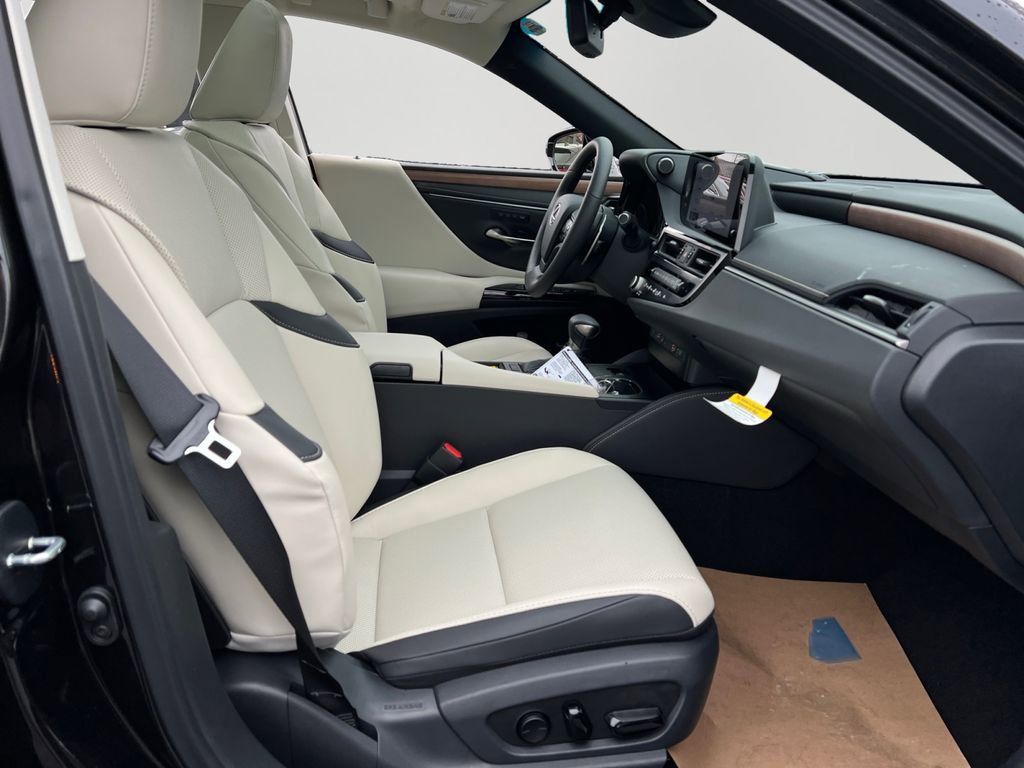 New 2025 Lexus ES 350 w/ Premium Package image 5