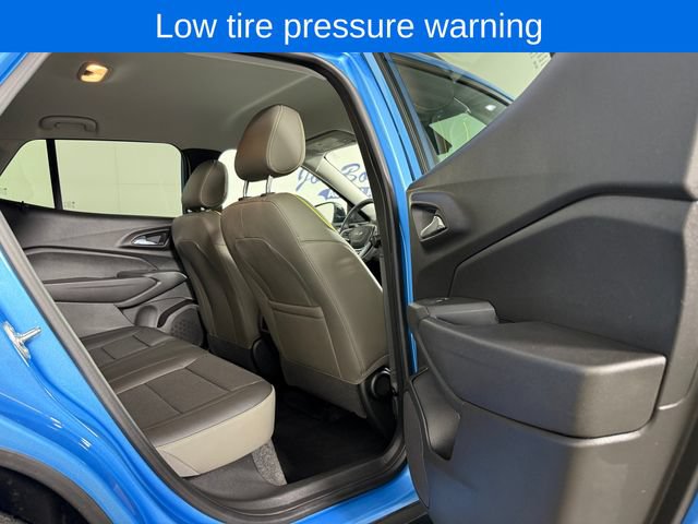 Used 2025 Chevrolet Trax ACTIV FWD image 18
