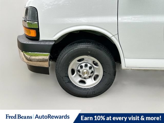 New 2025 Chevrolet Express 3500 w/ Chrome Appearance Package RWD image 20