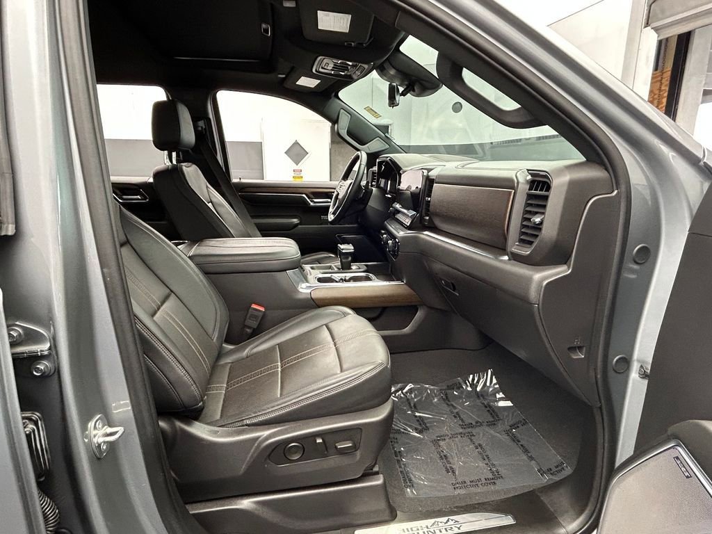 Used 2024 Chevrolet Silverado 1500 High Country w/ Technology Package image 63