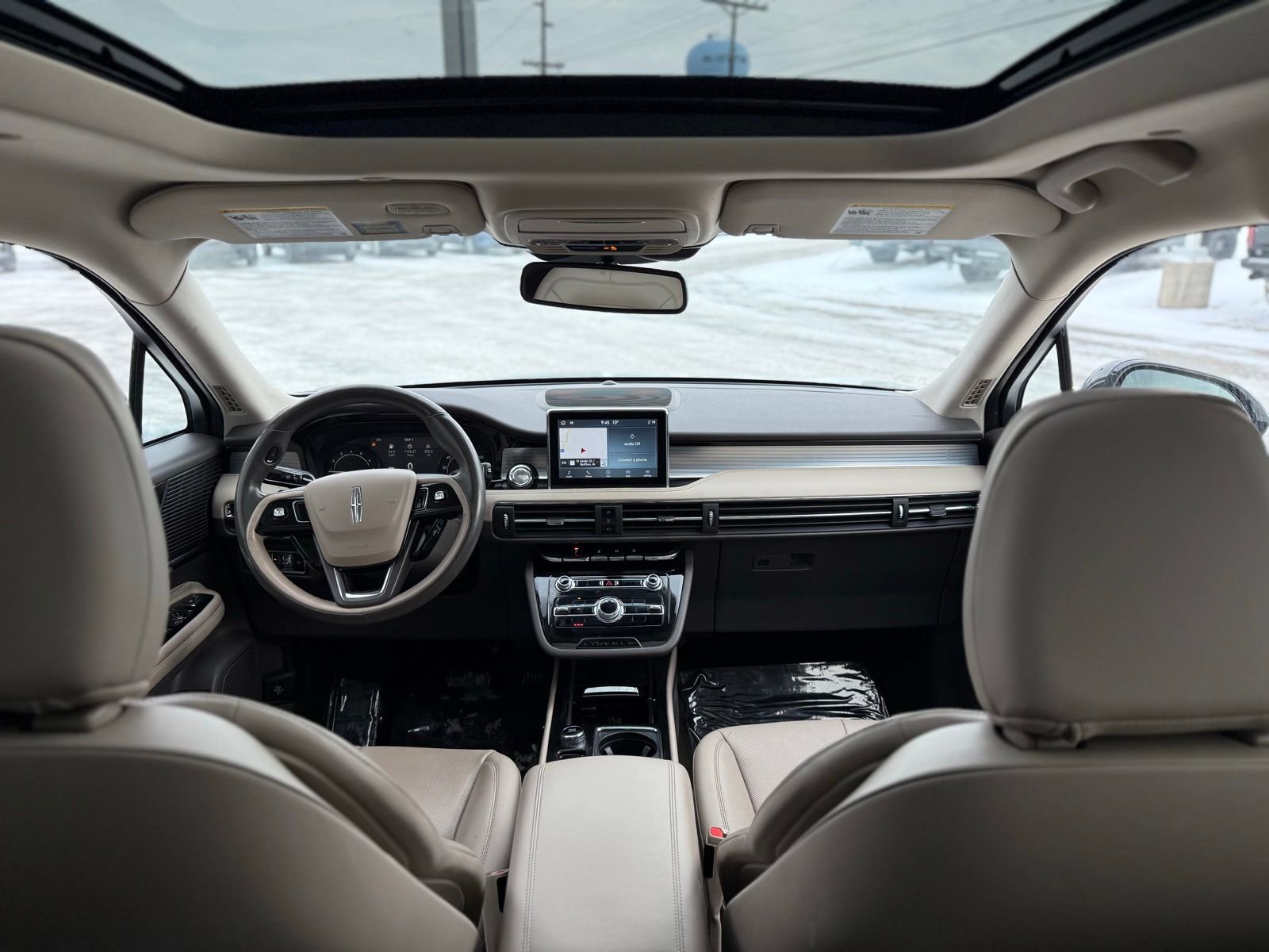 Used 2022 Lincoln Corsair AWD w/ Premium Package image 13