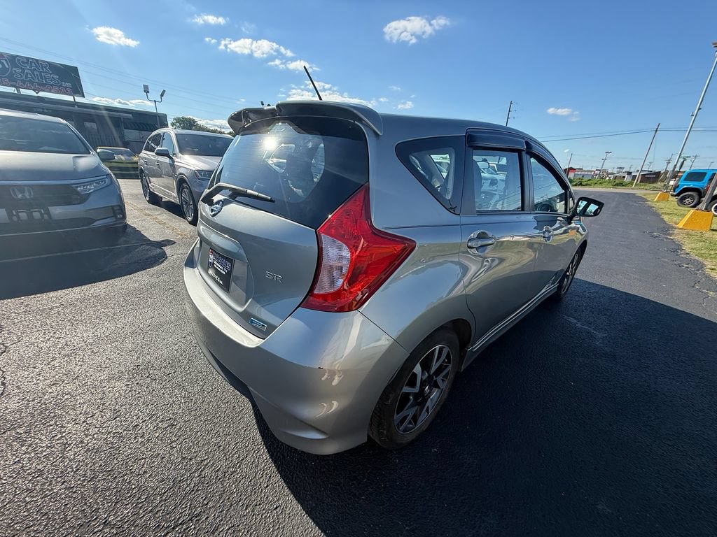 Used 2015 Nissan Versa Note SR w/ Interior Illumination Package FWD image 3