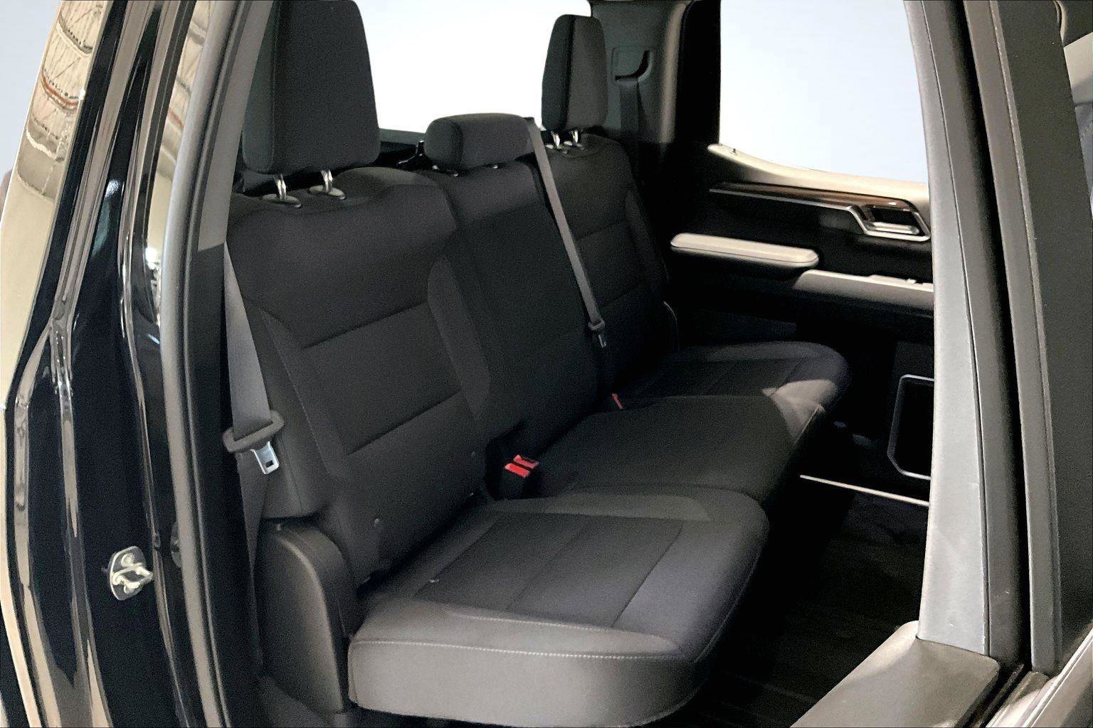 Used 2022 Chevrolet Silverado 1500 LT w/ Protection Package image 29