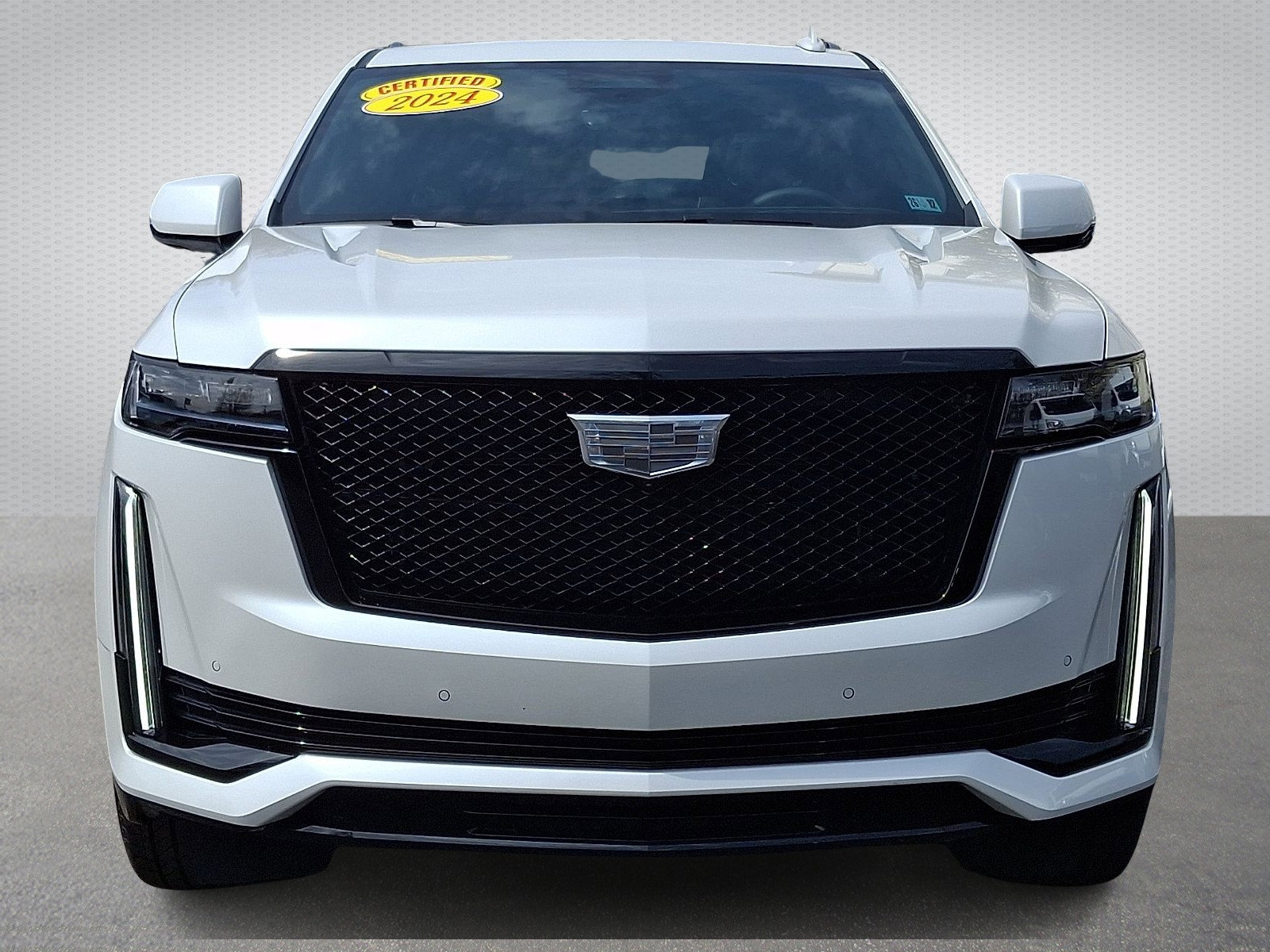 Used 2024 Cadillac Escalade Sport w/ LPO, ONYX Package image 2