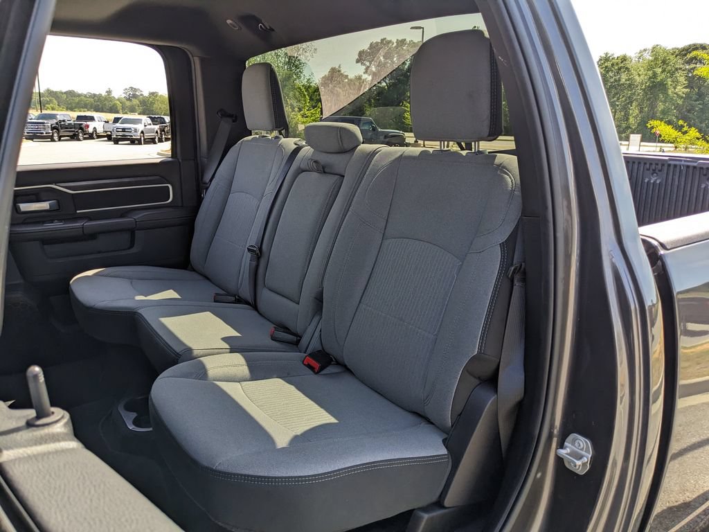 Used 2024 RAM 2500 Big Horn AWD/4WD image 36