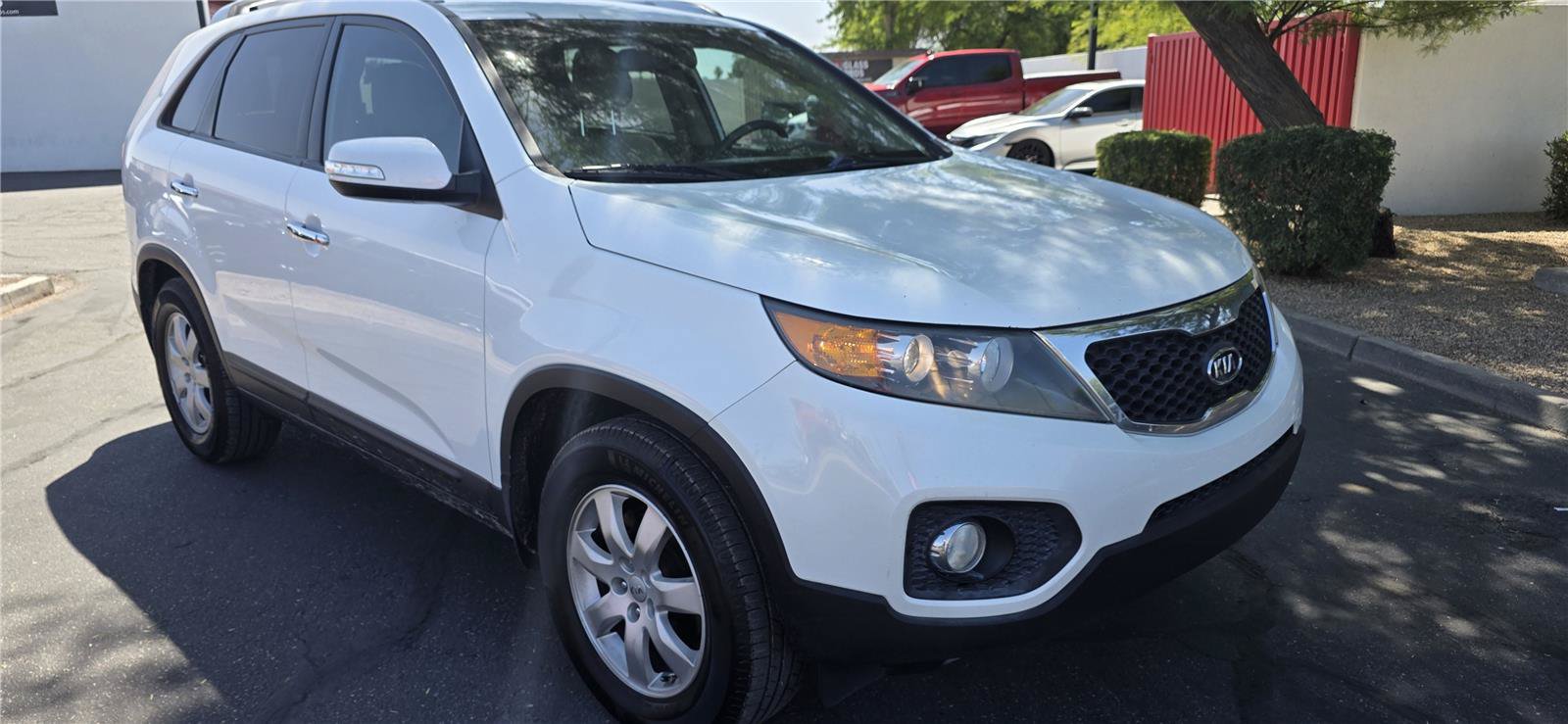 Used 2013 Kia Sorento LX w/ Convenience Pkg FWD image 3