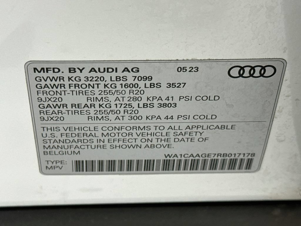 Certified 2024 Audi Q8 e-tron Premium Plus AWD/4WD image 34