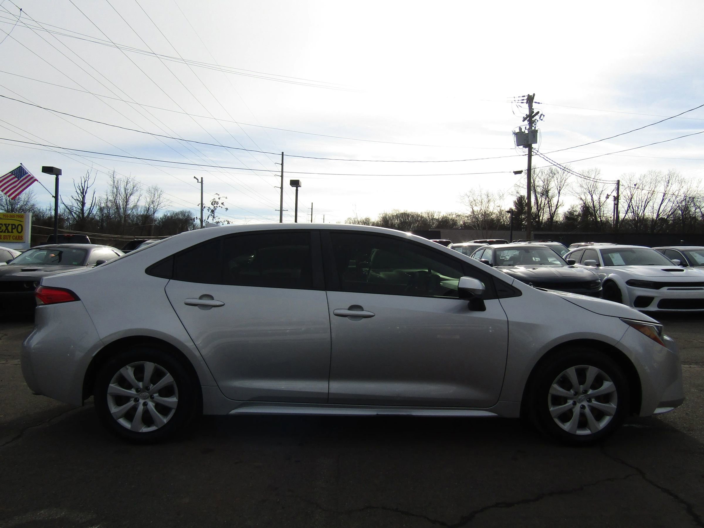 Used 2022 Toyota Corolla LE image 8