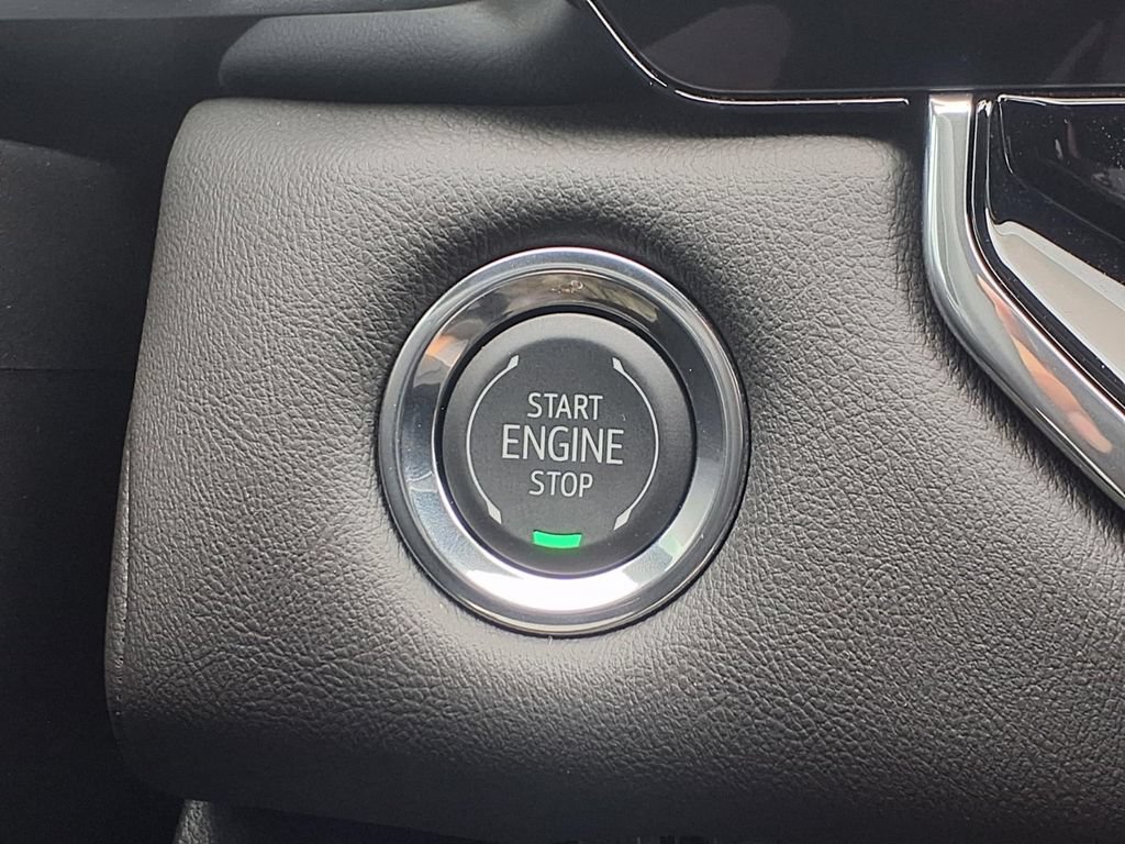 New 2026 GMC Canyon Elevation w/ Convenience Package RWD image 8