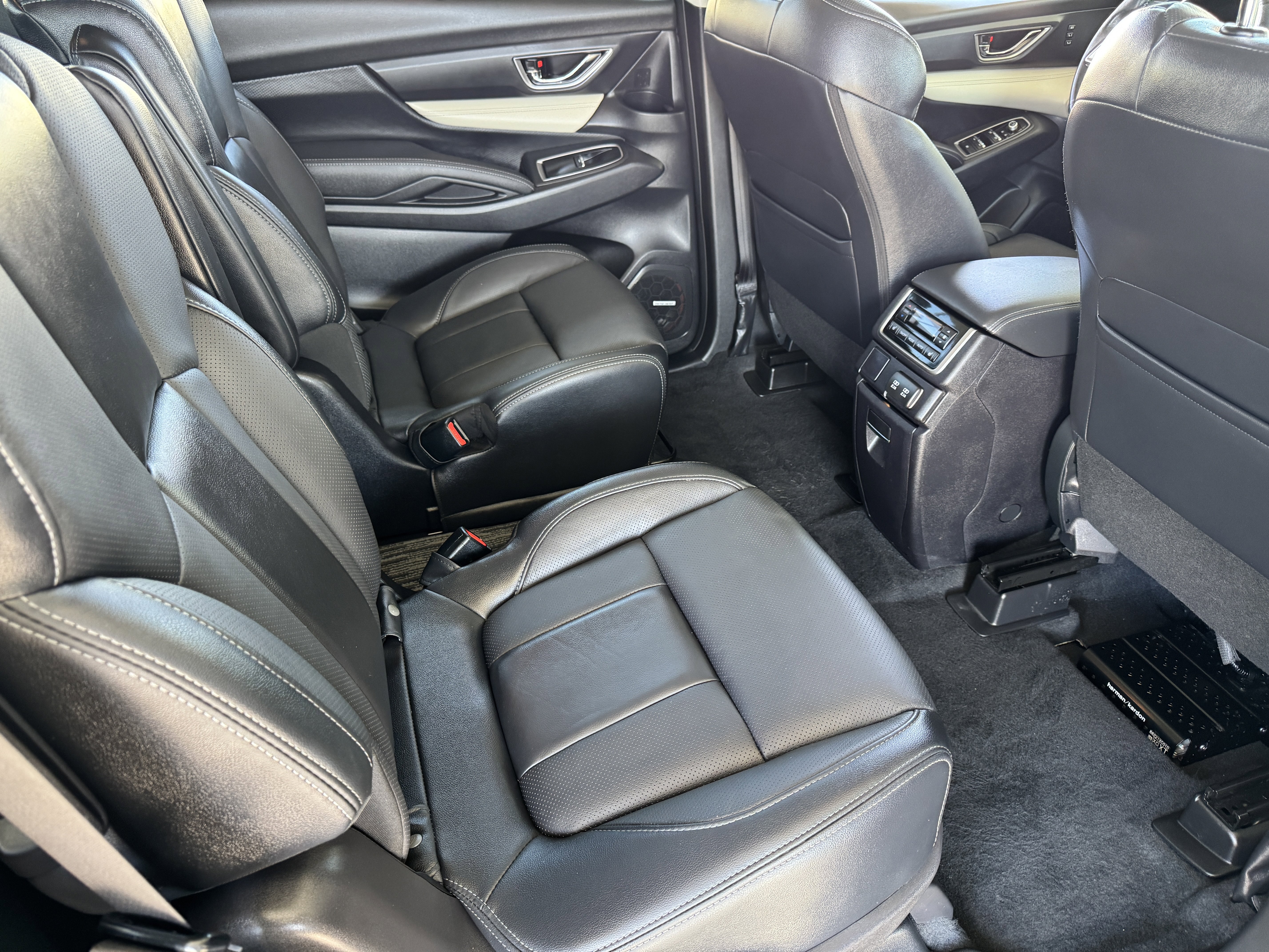 Used 2022 Subaru Ascent Limited w/ Technology Package image 21