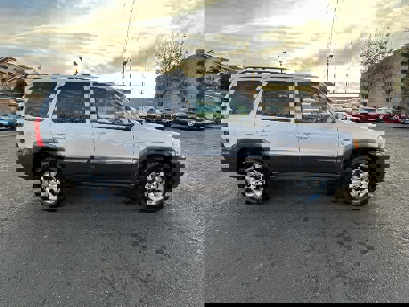 Used 2005 MAZDA Tribute s w/ Package 3 image 4