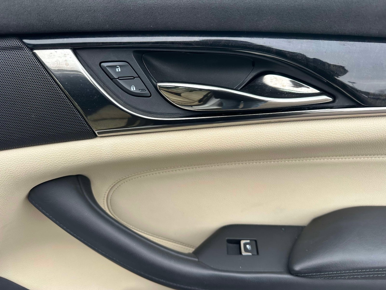 Used 2019 Cadillac CTS Luxury image 29