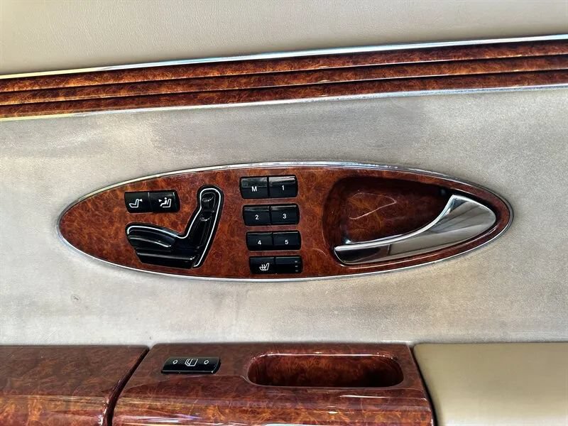 Used 2006 Maybach 57 RWD image 25