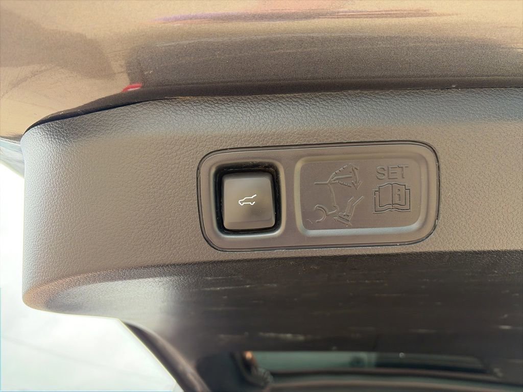 Used 2021 Ford Expedition XLT image 10