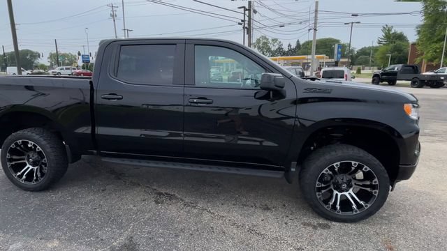 Used 2022 Chevrolet Silverado 1500 RST AWD/4WD image 3