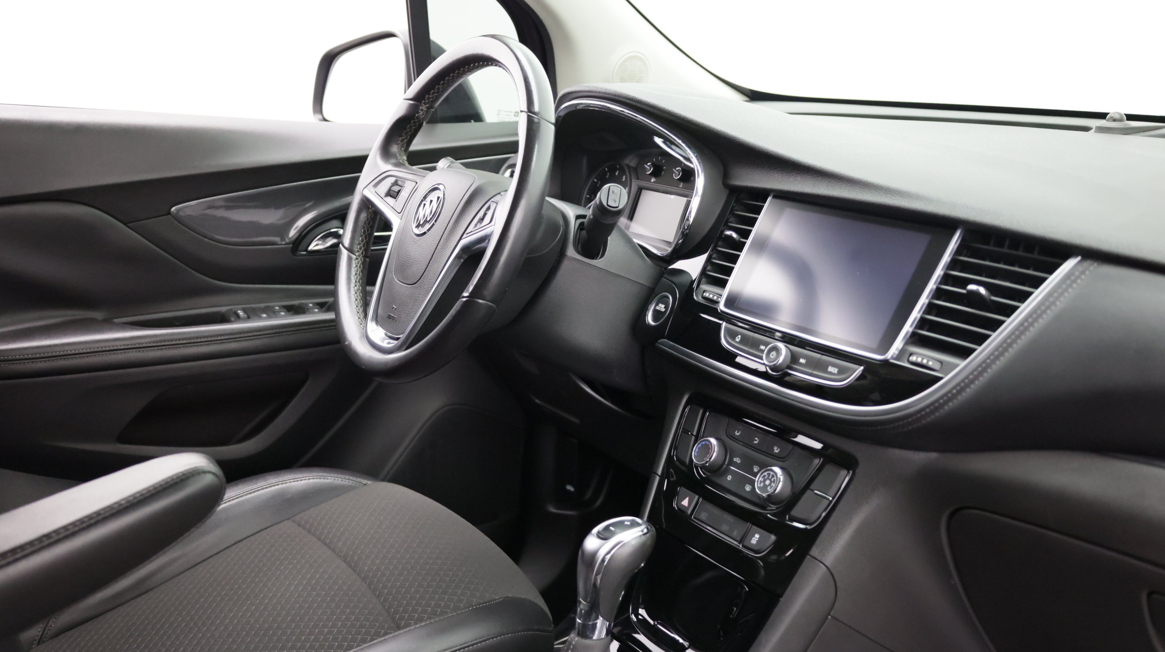 Used 2019 Buick Encore Preferred w/ LPO, Active Package FWD image 32