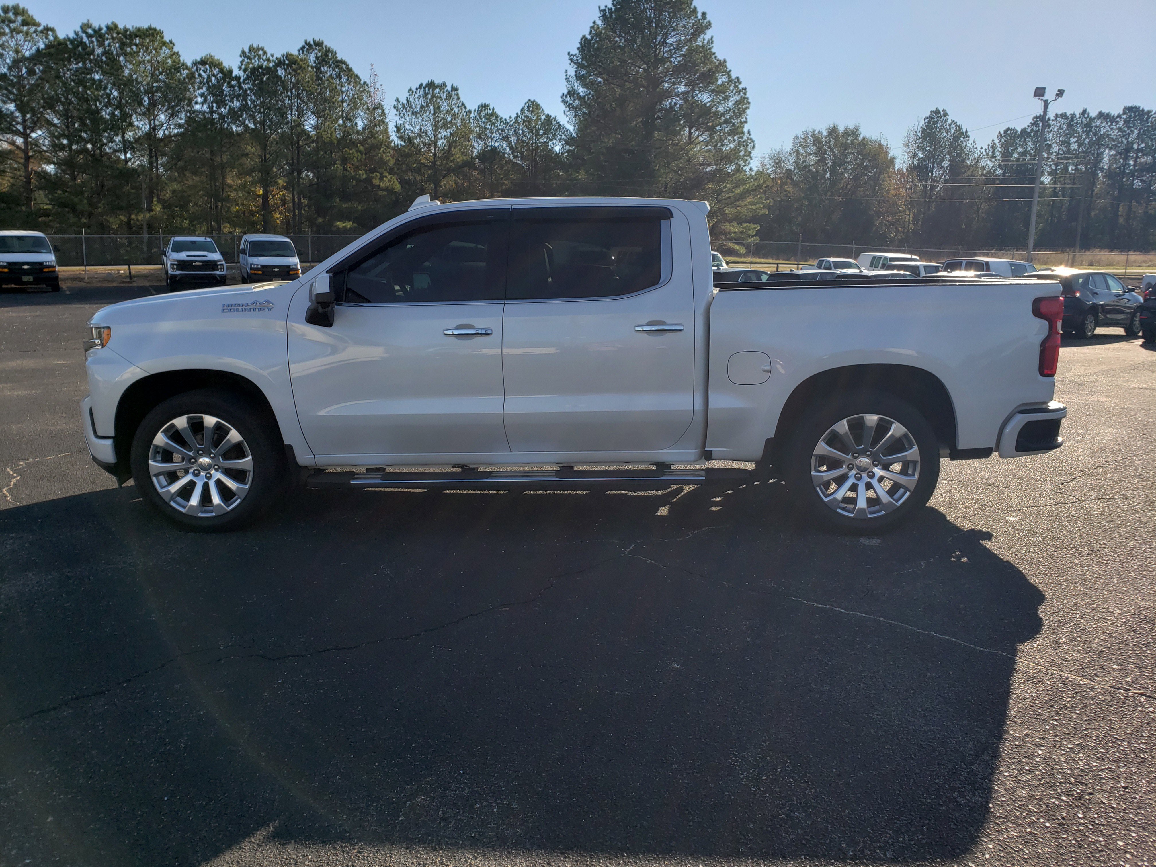Used 2024 Chevrolet Silverado 1500 High Country w/ Technology Package image 6