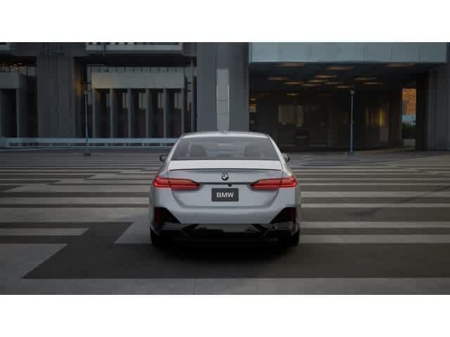 Used 2026 BMW 530i w/ M Sport Package RWD image 5