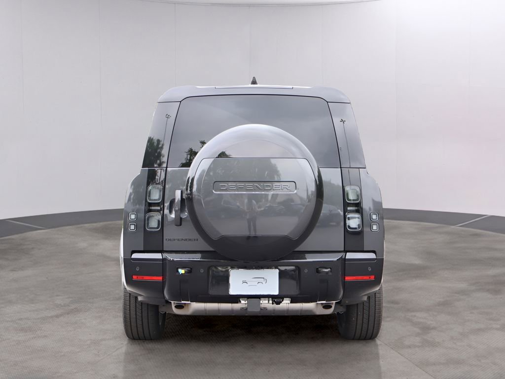 New 2026 Land Rover Defender 130 X-Dynamic SE AWD/4WD image 6
