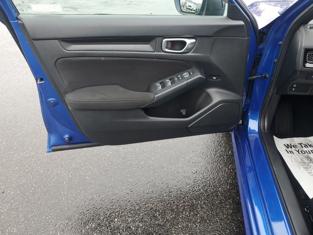 Used 2023 Honda Civic Sport image 12