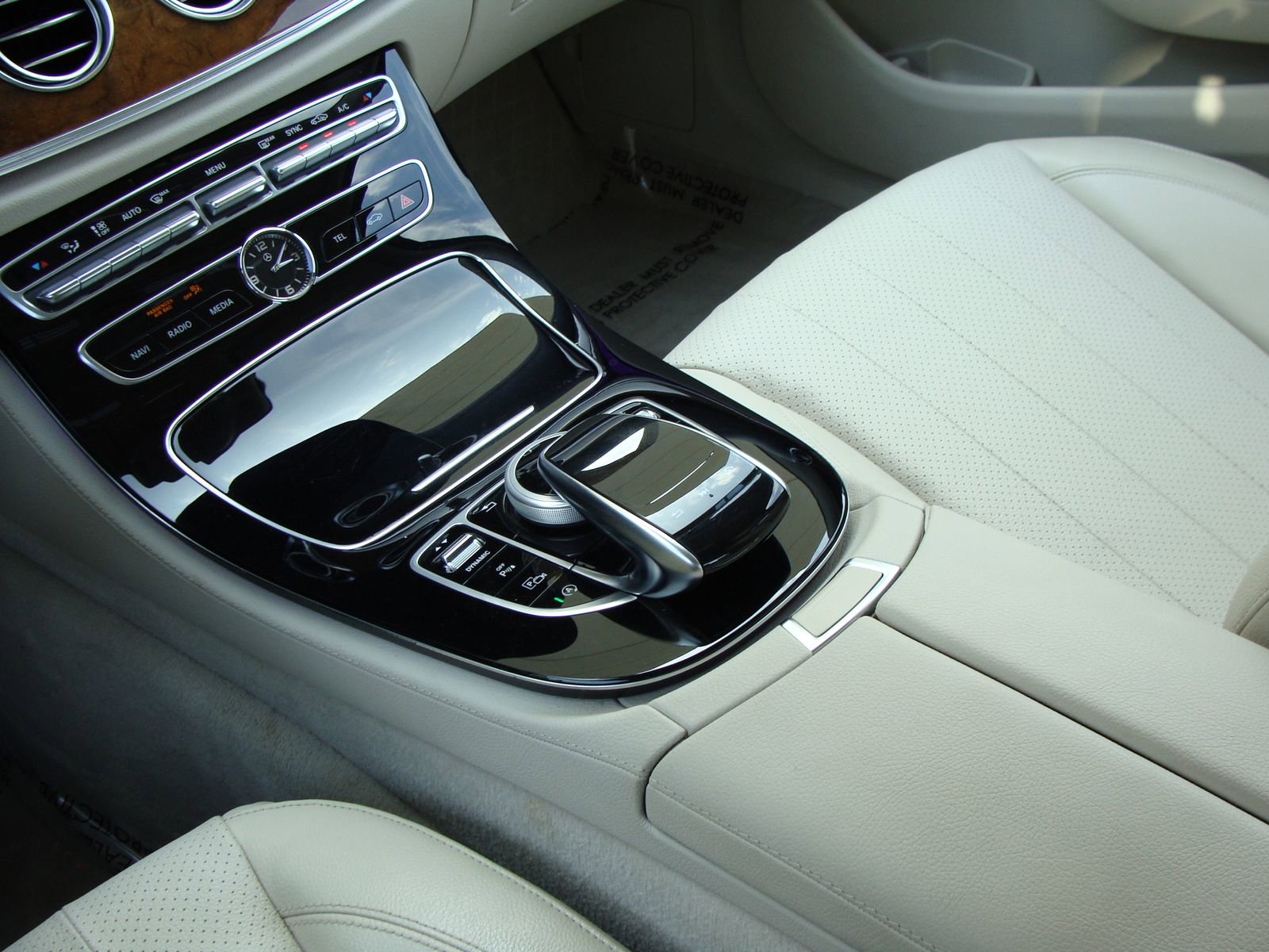 Used 2018 Mercedes-Benz E 300 4MATIC image 16