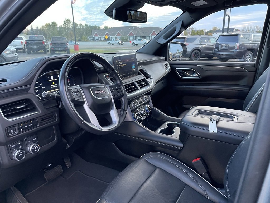 Used 2023 GMC Yukon XL SLT image 26