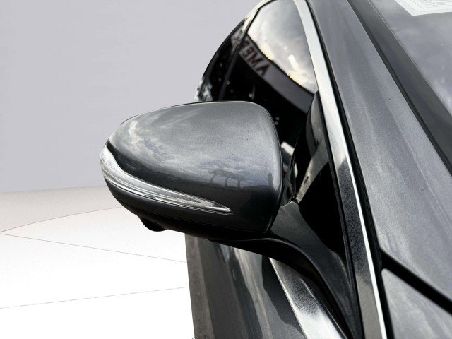 Used 2017 Mercedes-Benz S 550 Sedan image 9