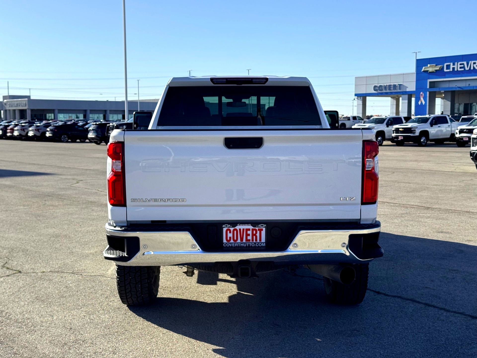 Used 2023 Chevrolet Silverado 2500 LTZ w/ LTZ Convenience Package image 8