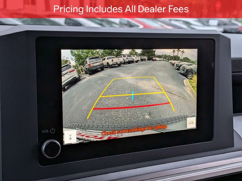 Used 2025 Toyota 4Runner SR5 AWD/4WD image 23