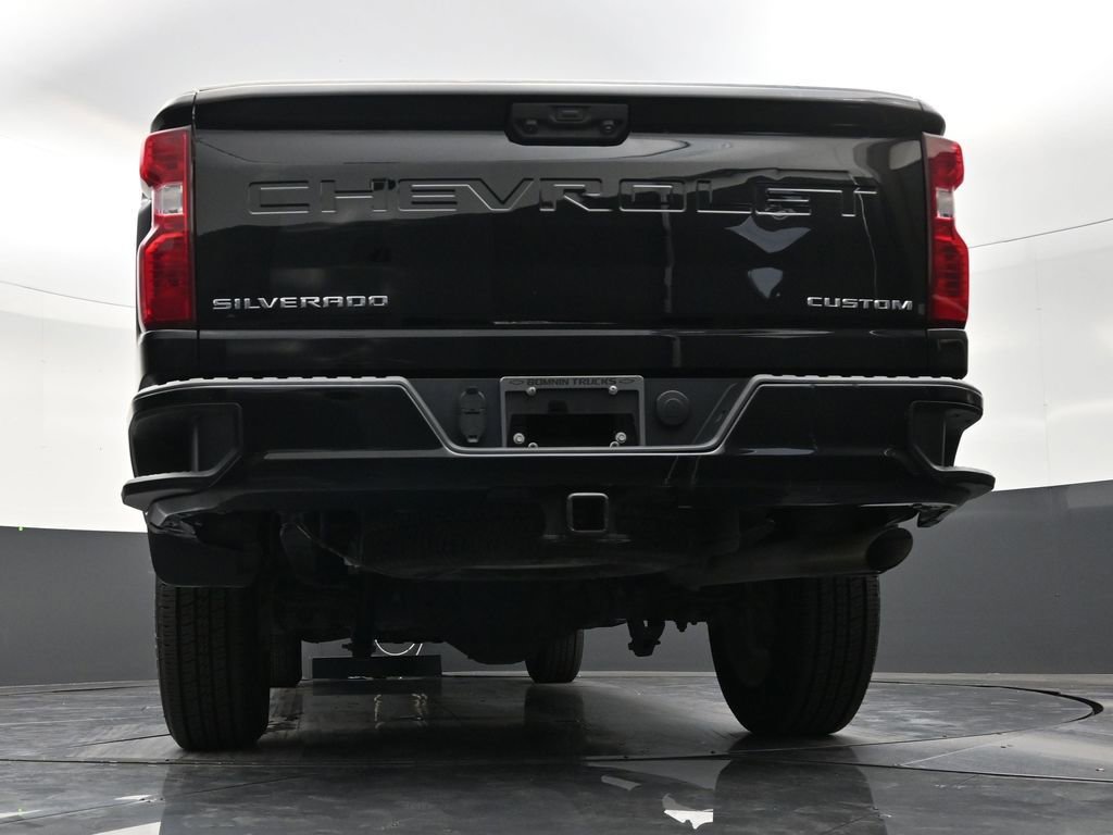 Used 2023 Chevrolet Silverado 2500 Custom w/ Custom Value Package image 24