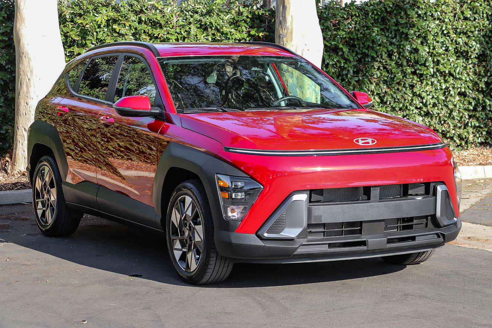 Certified 2024 Hyundai Kona SEL FWD image 3