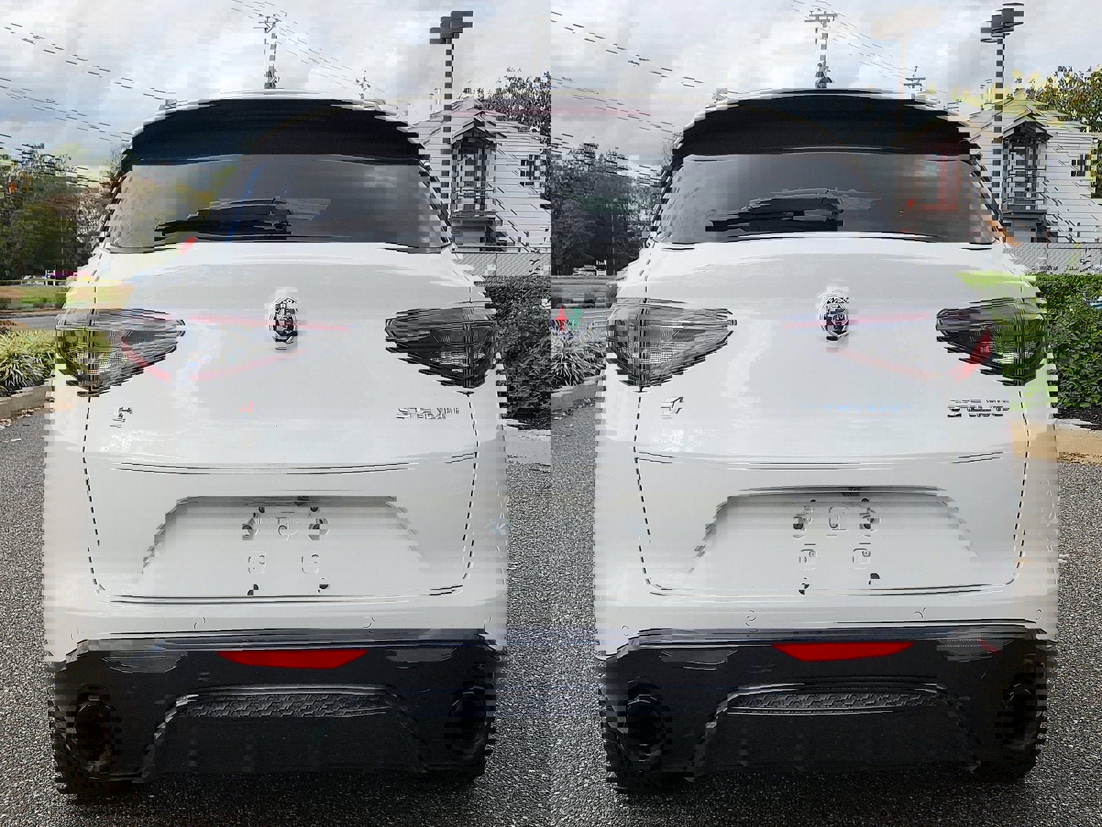 Used 2024 Alfa Romeo Stelvio Veloce image 5