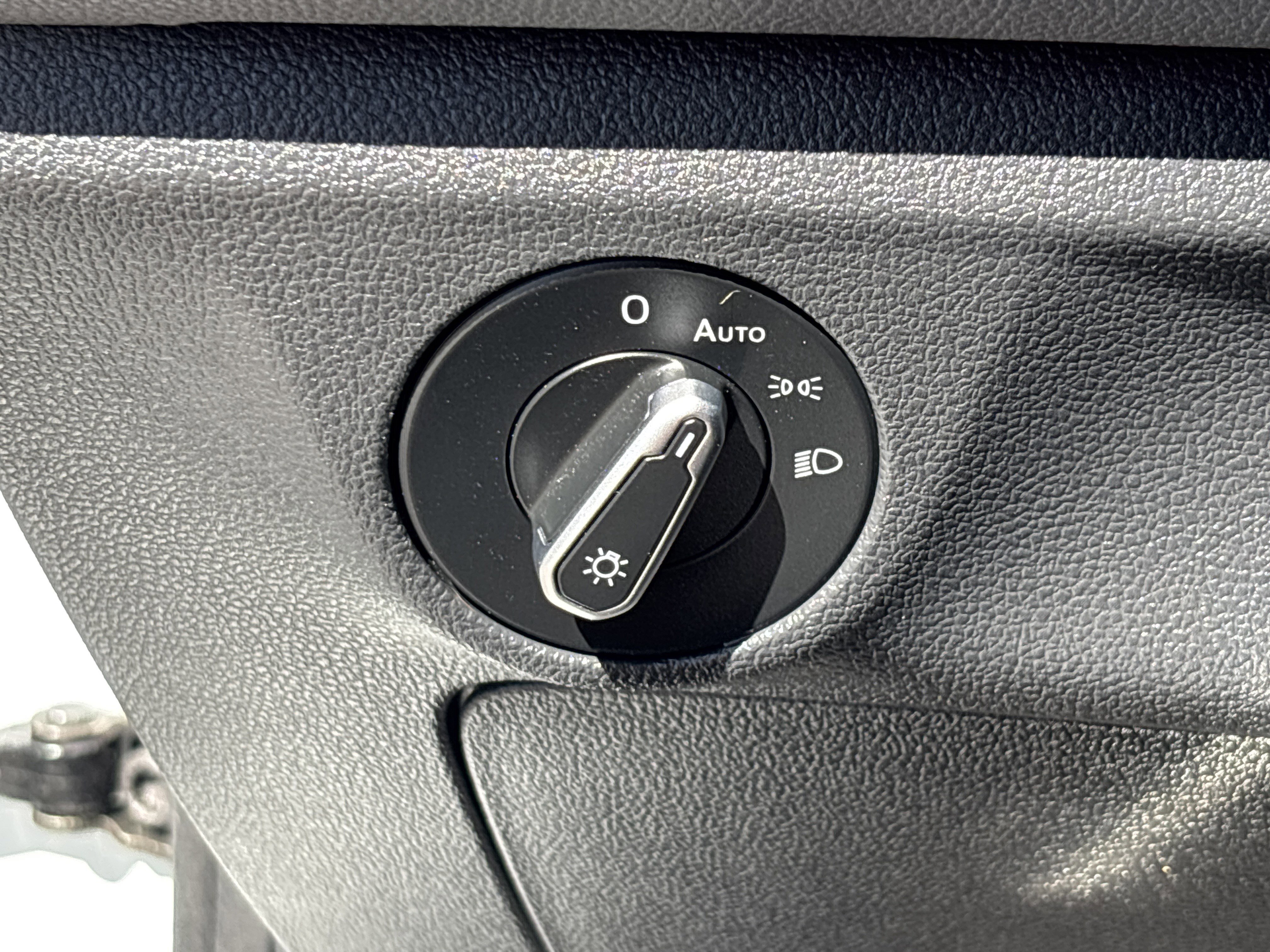 Used 2025 Volkswagen Jetta GLI Autobahn image 30