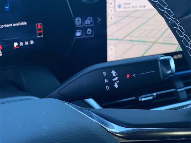 Used 2025 Chevrolet Equinox EV LT image 16