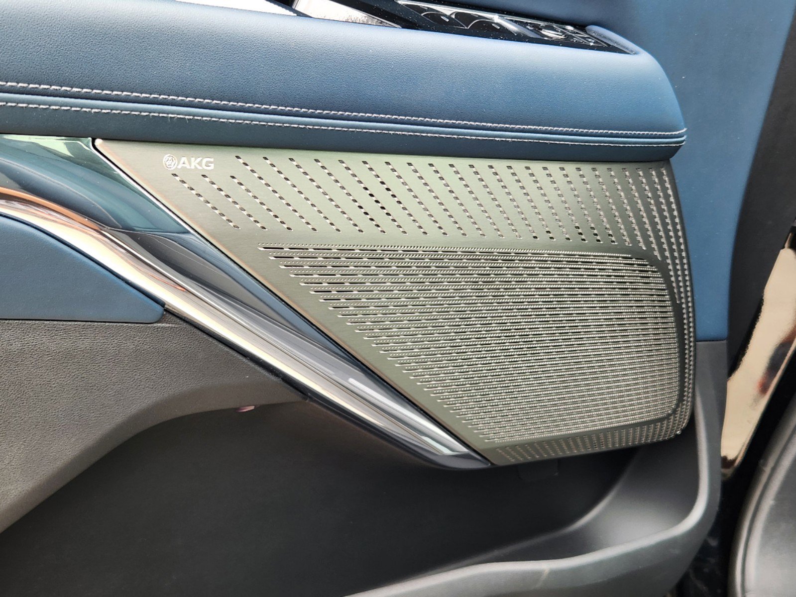 New 2025 Cadillac Escalade IQ Sport 2 AWD/4WD image 22
