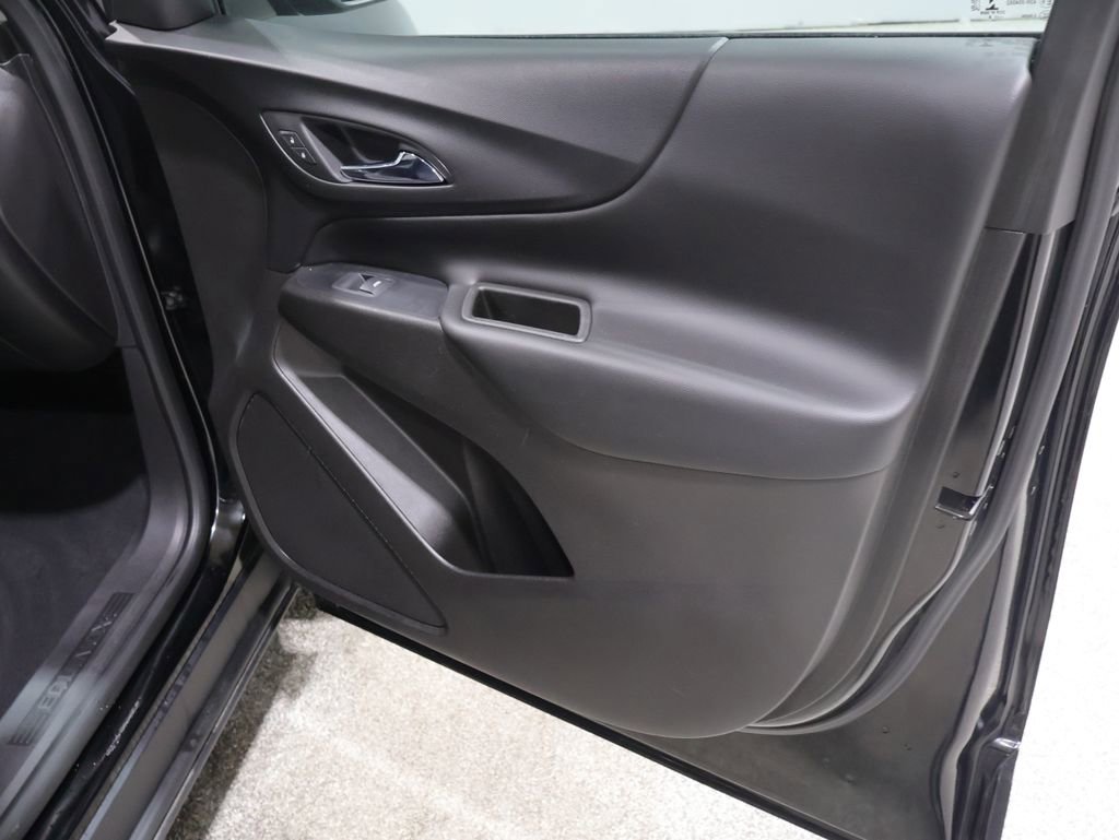 Used 2019 Chevrolet Equinox LT w/ Driver Convenience Package image 26