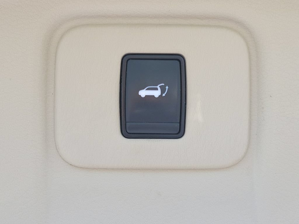 Used 2017 Nissan Murano Platinum w/ Platinum Technology Package FWD image 15