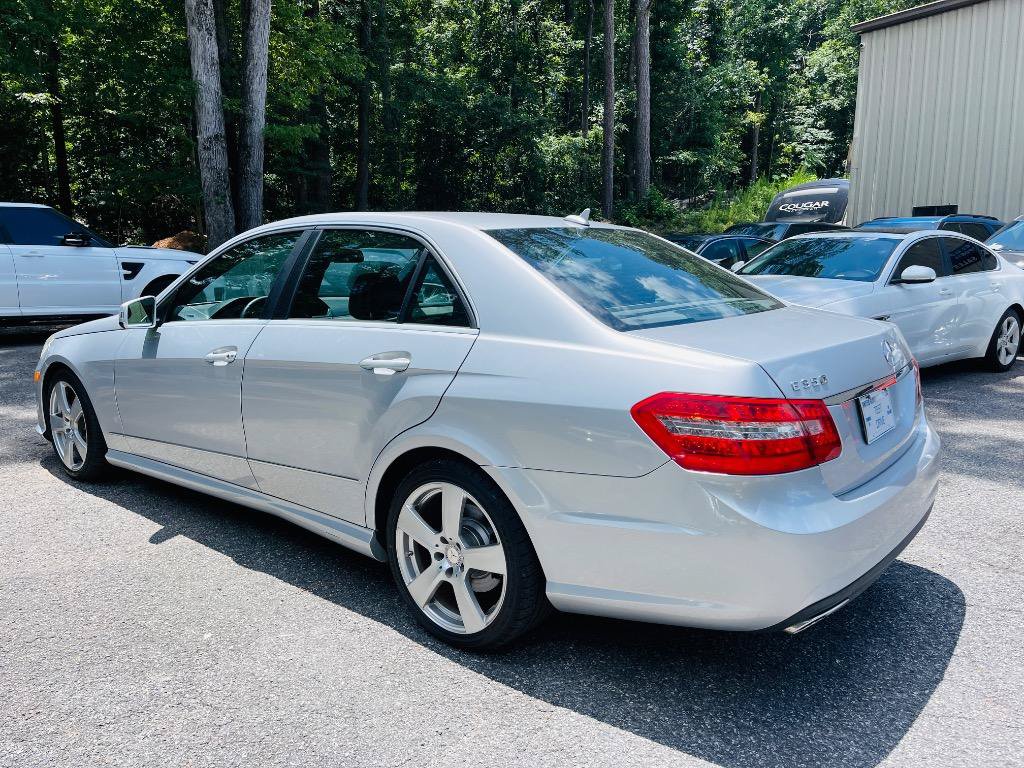 Used 2010 Mercedes-Benz E 350 Sedan image 7