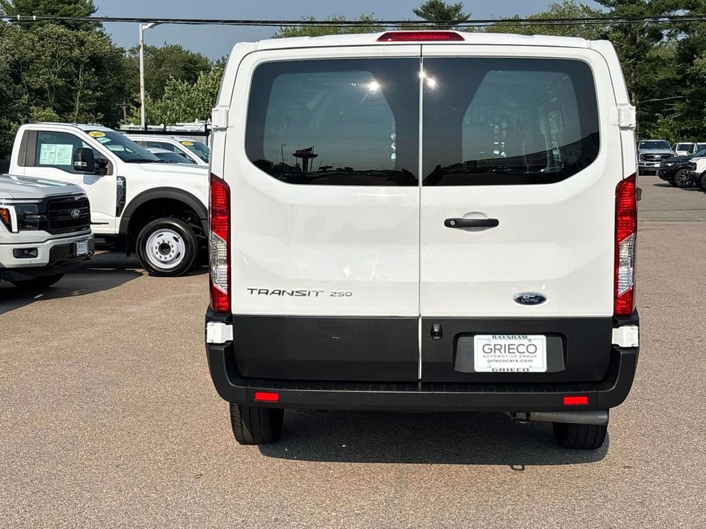 Used 2025 Ford Transit 250 Low Roof w/ Exterior Upgrade Package RWD image 4