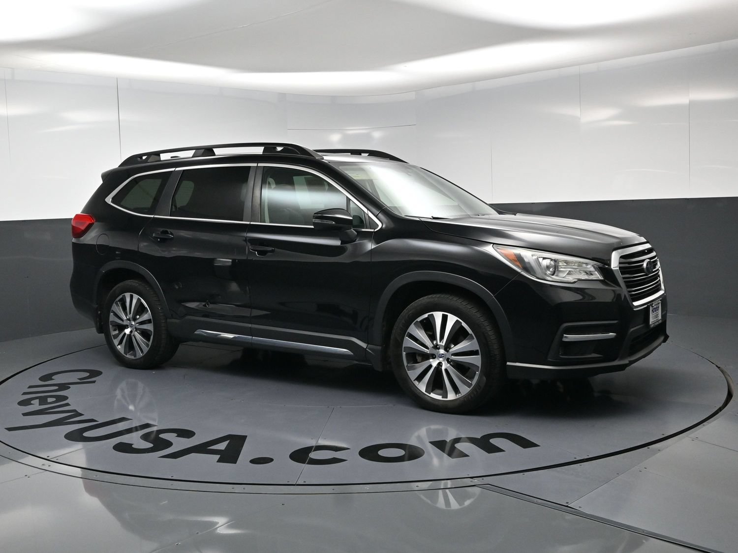 Used 2019 Subaru Ascent Limited w/ Popular Package #2A AWD/4WD image 2