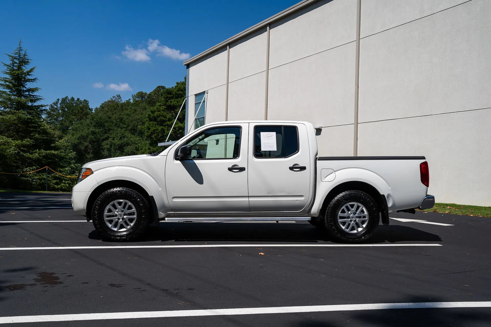 Used 2019 Nissan Frontier SV RWD image 4