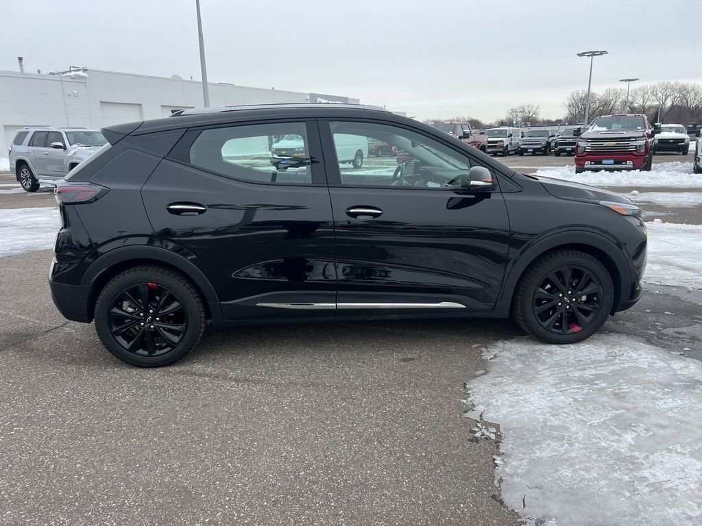 Certified 2023 Chevrolet Bolt EUV Premier w/ Sun & Sound Package FWD image 11