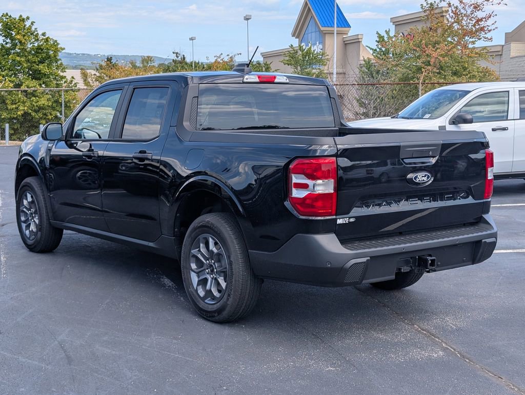 New 2025 Ford Maverick XLT w/ XLT Luxury Package FWD image 6
