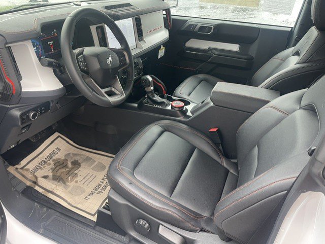 Used 2025 Ford Bronco Stroppe Edition AWD/4WD image 4